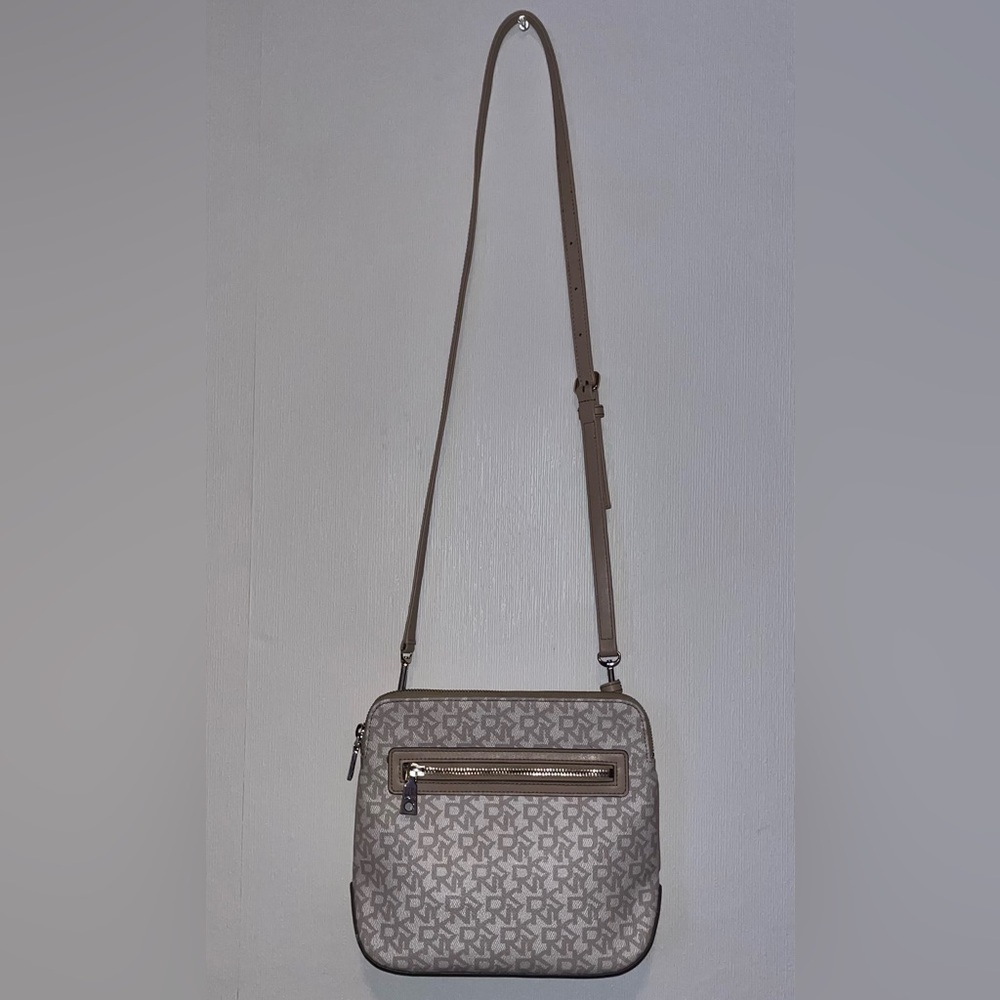 DKNY White/Beige monogram crossbody